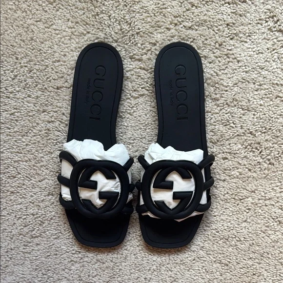 Gucci Interlocking G Slide Sandals - Picture 1 of 4